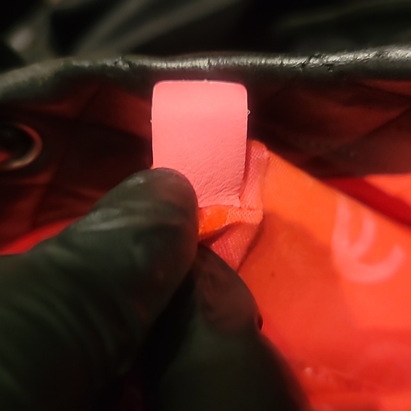 CHANEL Chic Black and White Quilted Tote Bag - Picture 7 of 10